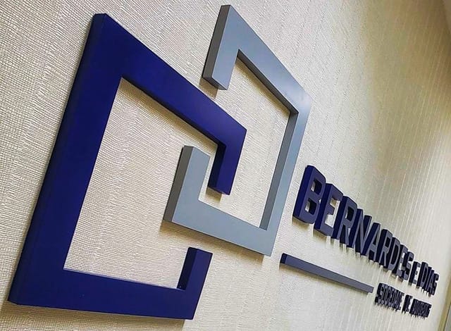 Fachada do Escritório Bernardes e Dias em São Bernardo do Campo